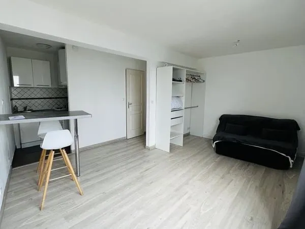 Studio 1 pièce 25 m²
