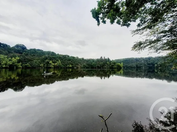 Terrain 10553 m²