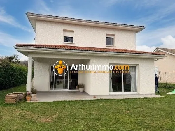 Maison moderne à Ruy-Montceau