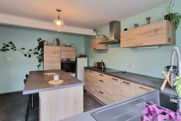 Maison 6 pièces 144 m²