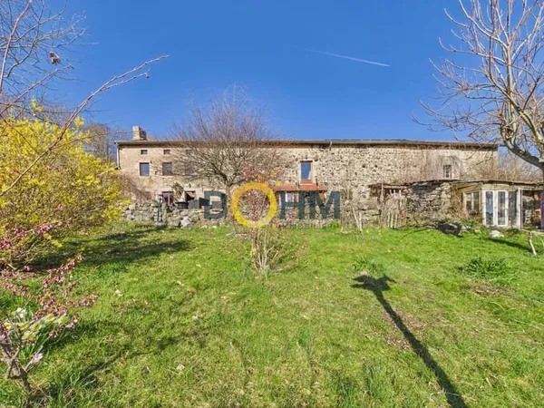 COUP DE COEUR ASSURÉ pour cette maison de caractère en plein