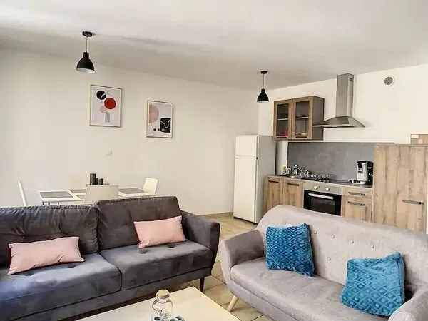 2 Pièces · 53 m² · Troyes 10000 · Centre ville/Coeur du bouchon de Troyes