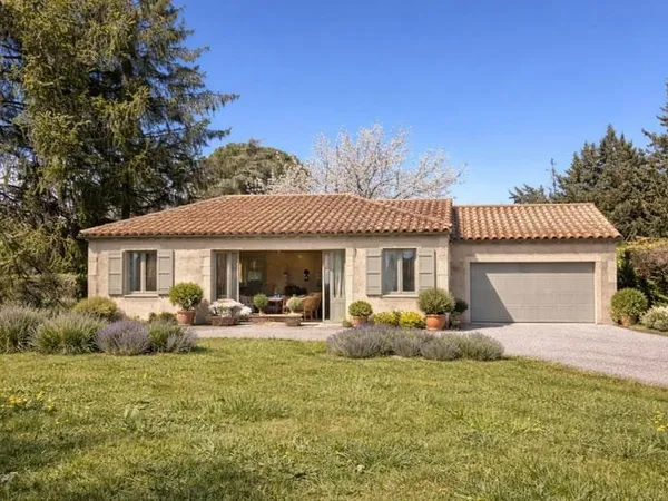 À VENDRE - Terrain 550 m² au calme - La Tour-d'Aigues