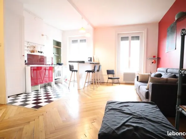 Appartement 2 pièces 62 m²