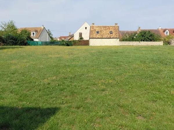 TERRAIN A BATIR 542 M2 PROCHE DOURDAN
