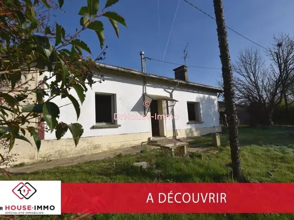 Maison de campagne individuelle à rénover avec garage et terrain