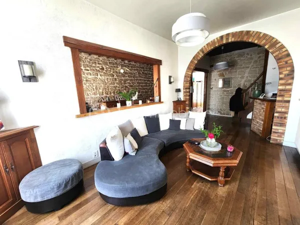 Maison 8 pièces 208 m²
