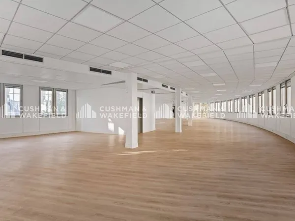 Bureaux 292 m²