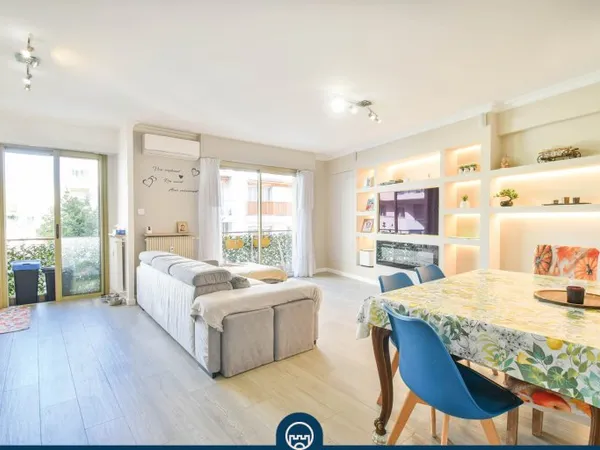 NICE - SAINT SYLVESTRE - APPARTEMENT - 3 PIECES - 70m2