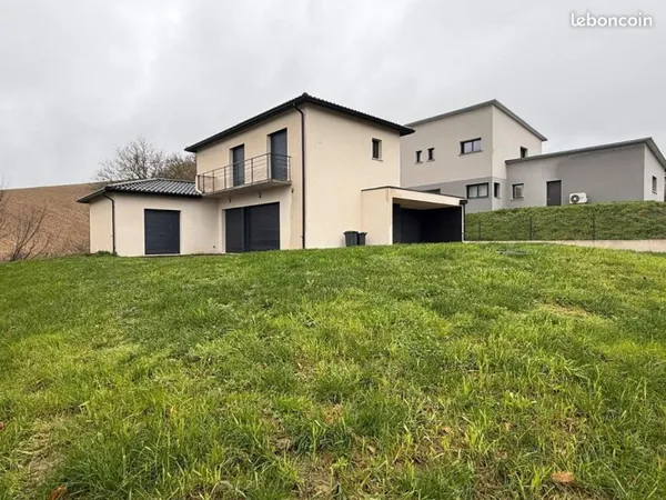 Location Maison individuelle T5 Sainte-Foy-D'Aigrefeuille