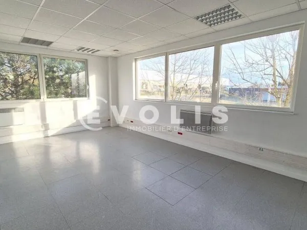 Bureau 401 m²