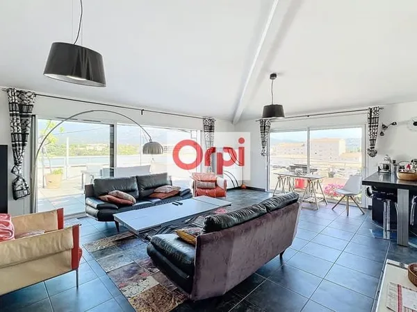 Appartement 5 pièces 120 m²