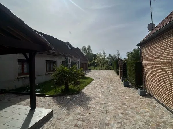 🏡 Maison d'Exception à Sebourg - Espace, Confort & Potentiel Unique