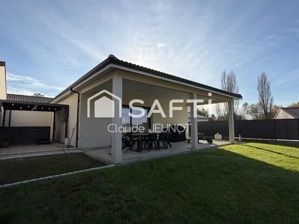 Maison de 108 m2 3 chambres avec garage et SPA