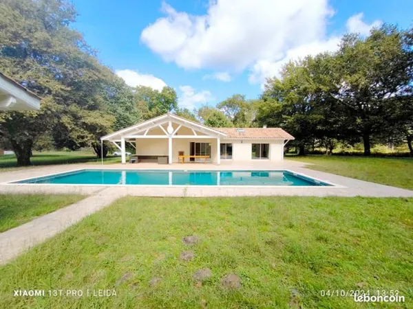Maison 7 pièces 283 m²