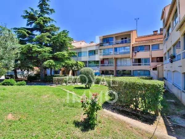 Très beau STUDIO - SANARY SUR MER