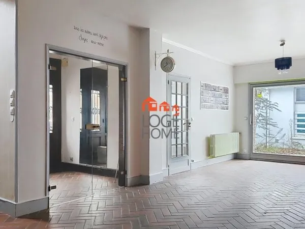 Centre-ville d'Hénin-Beaumont - Maison avec garage, extérieur et fort potentiel