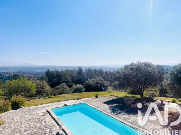 Maison 12 pièces 400 m²