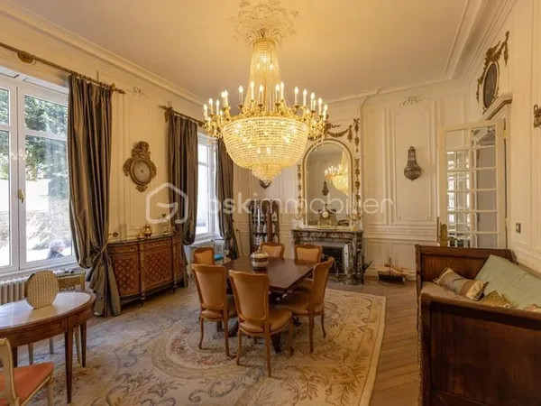Hôtel Particulier d'Exception - 600 m² au Coeur du Mans - CENTRE VILLE