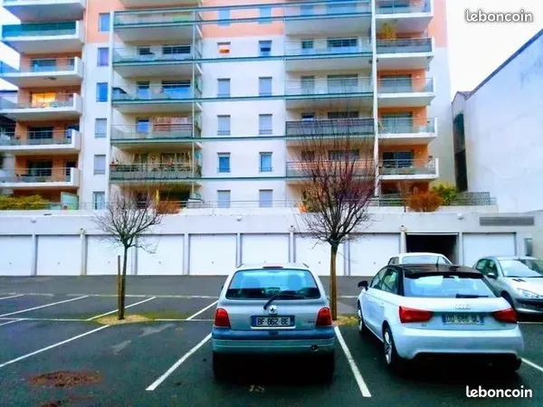 T2, centre ville, résidence récente, parking