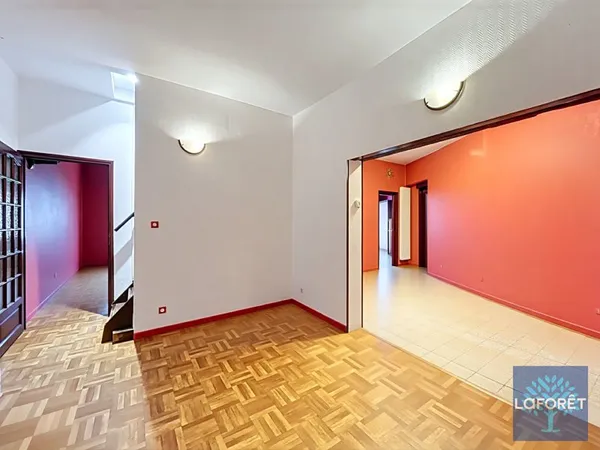 Maison 9 pièces 140 m²