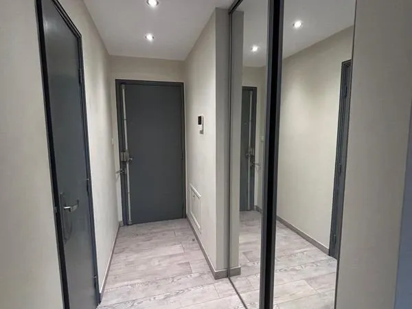 Appart. De 66 m2 - 3 pièces - 1 050 - Charges comprises
