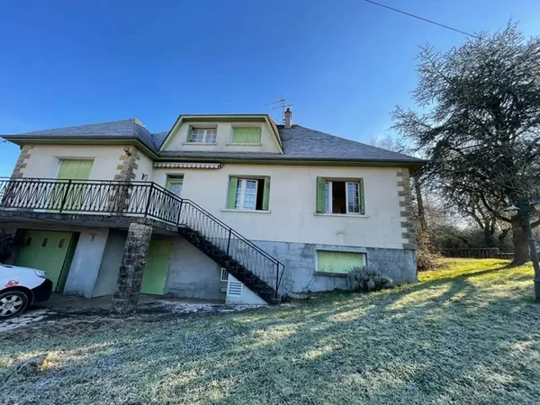 Maison 6 pièces 196 m²