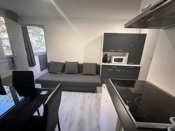 Studio 1 pièce 15 m²