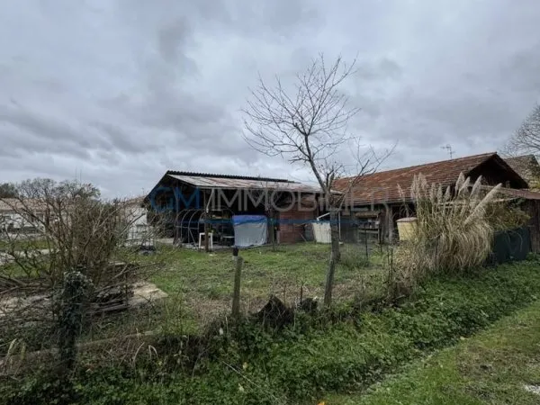 Terrain constructible 400 m²