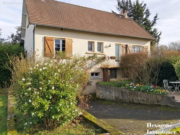 Pavillon sur sous-sol total