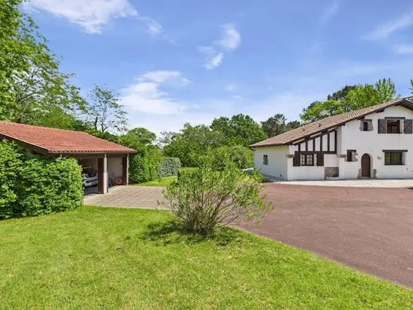 Maison 7 pièces 176 m²