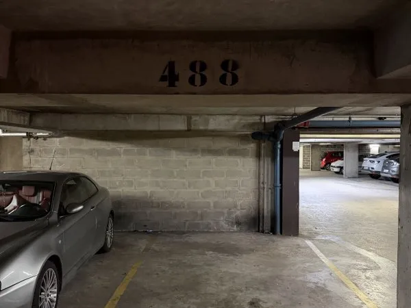 Loue parking