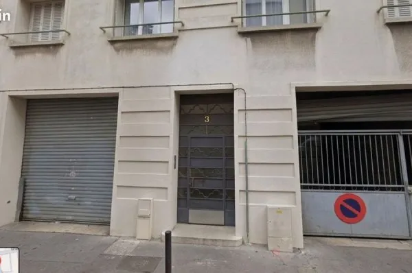 Place parking 13004 rue du monastère