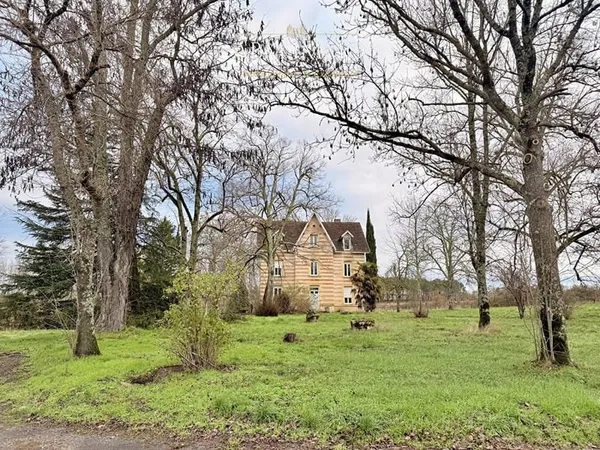 MAISON DE MAÎTRE A LA CAMPAGNE