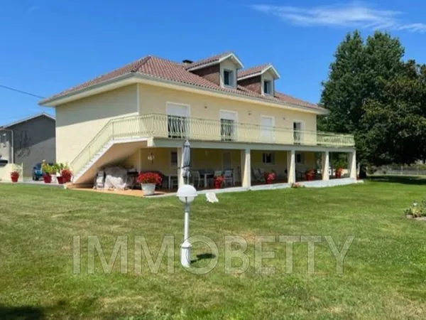 Maison 6 pièces 180 m²