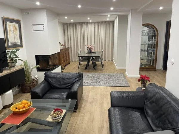 Maison 6 pièces 158 m²