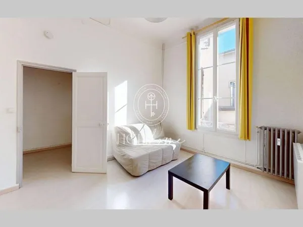 Studio 1 pièce 27 m²