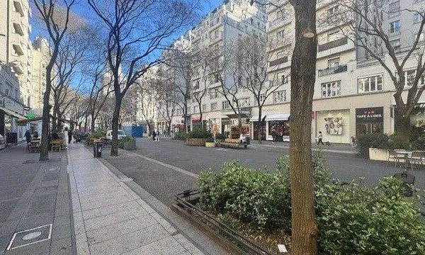 Boutique 99 m²