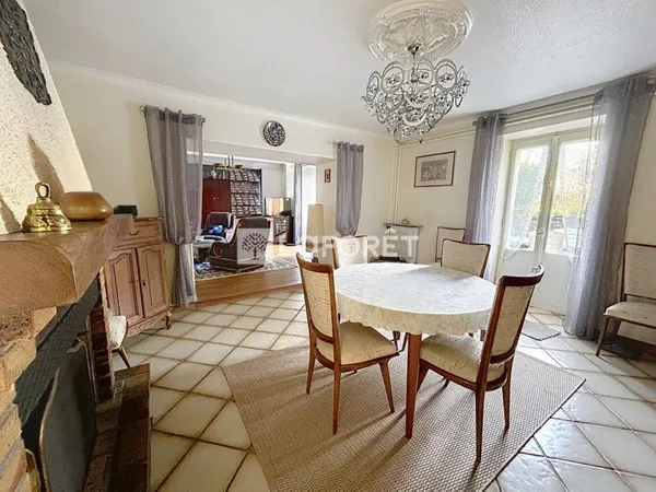 Maison 7 pièces 202 m²