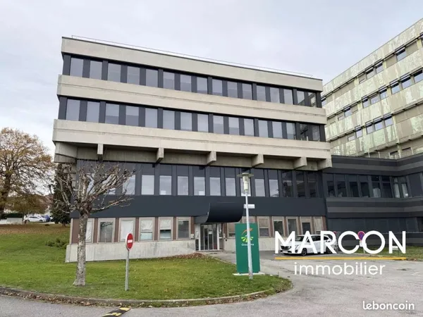 Bureaux, local commercial 260 m² Guéret