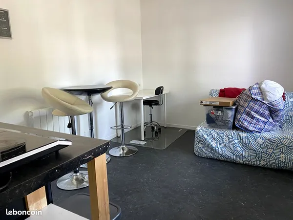 Studio 1 pièce 18 m²