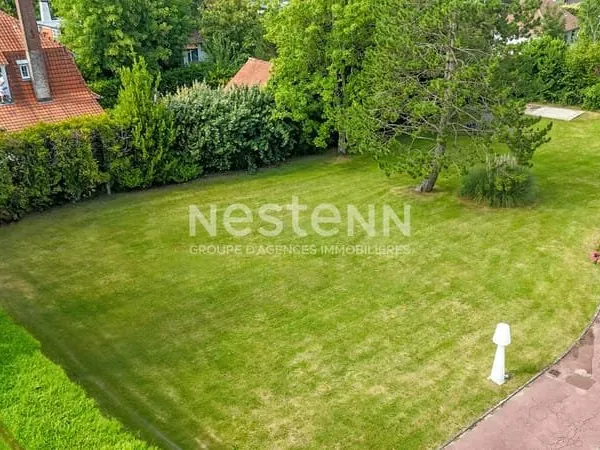 Terrain 1050 m²