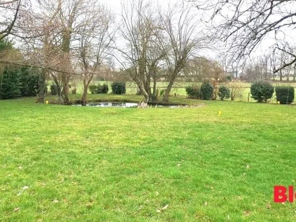 Terrain constructible 1059 m²