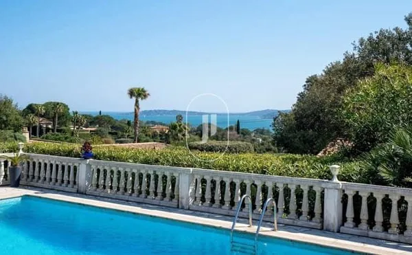 Villa Provençal avec vue mer à vendre à Grimaud