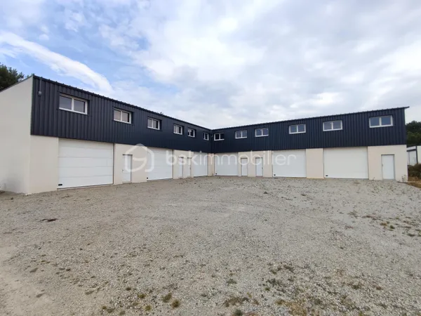 Fonds de commerce 1 pièce 153 m²
