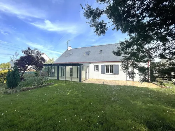 Maison familiale - Ligné - Bourg - 140 m2 - 4 chbes