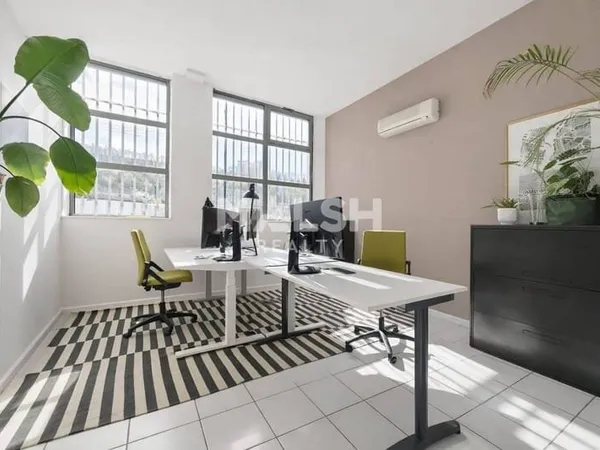 Local commercial 61 m²