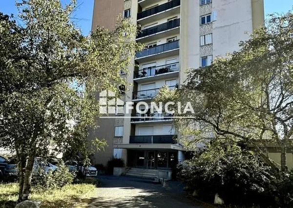 ANNEMASSE à proximité du centre ville, Appartement de type 1 avec cave et parking privatif