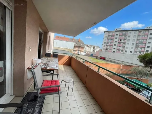 COLMAR, piscine Aqualia, T4, terrasse , garage , loué