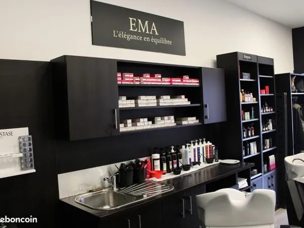 💇‍♀️ Prêt(e) à prendre les rênes d'un salon de coiffure qui tourne ?